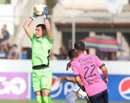 ¡Ofensivo y sin miedo! Olimpia revela su 11 titular para enfrentar al Saprissa