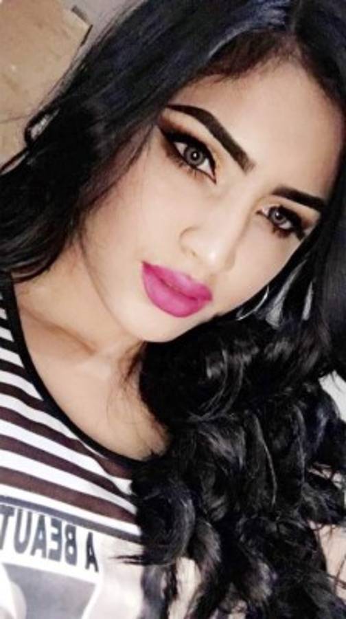 La explosivas fotos de Roxanna Somoza, exreina de belleza hondureña