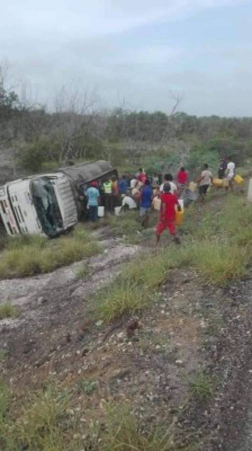 Zozobra en Colombia: Al menos siete muertos y 46 heridos por explosión de camión
