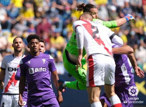 Antony Lozano disputó 72 minutos en el gran triunfo del Cádiz sobre el Rayo Vallecano. (Foto LaLiga)