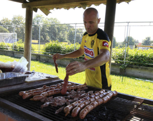 Real España y un asado de buenas vibras.