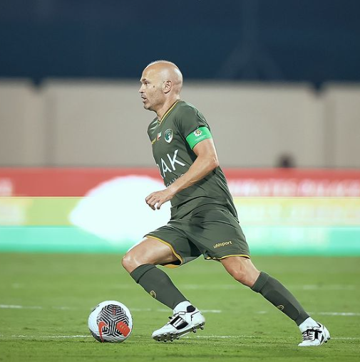 La “pesadilla” de Iniesta a sus 40 años: sufrió su primer descenso y la decisión que estaría por tomar