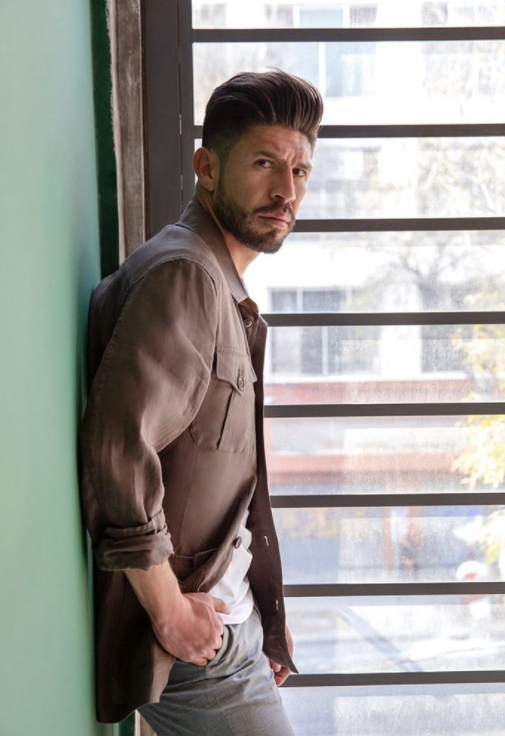 Se retiró Oribe Peralta: revelaron la fortuna del ‘Cepillo’, era el mejor pagado en Chivas y quién es la mujer que lo conquistó