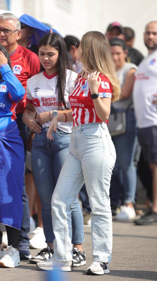 ¡Robaron suspiros! Las hermosas mujeres que enamoraron en la final Olimpia - Marathón en Tegucigalpa (FOTOS)