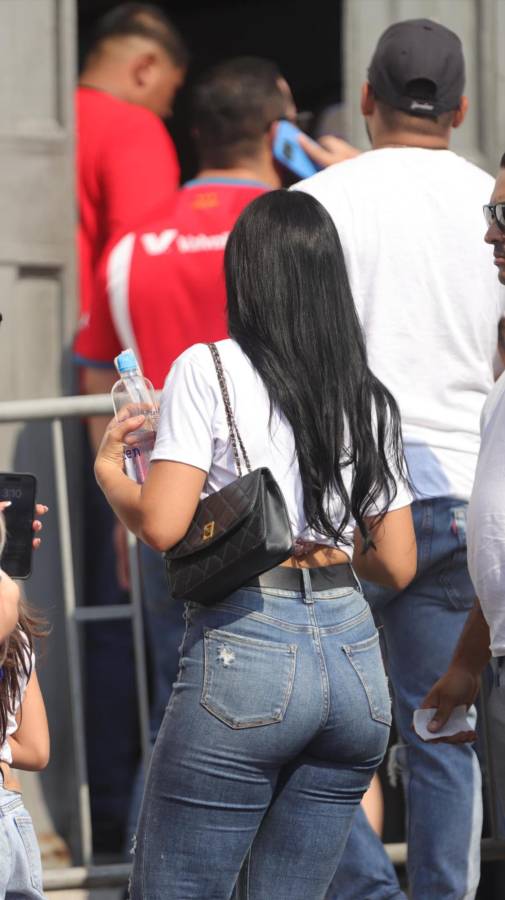 ¡Robaron suspiros! Las hermosas mujeres que enamoraron en la final Olimpia - Marathón en Tegucigalpa (FOTOS)