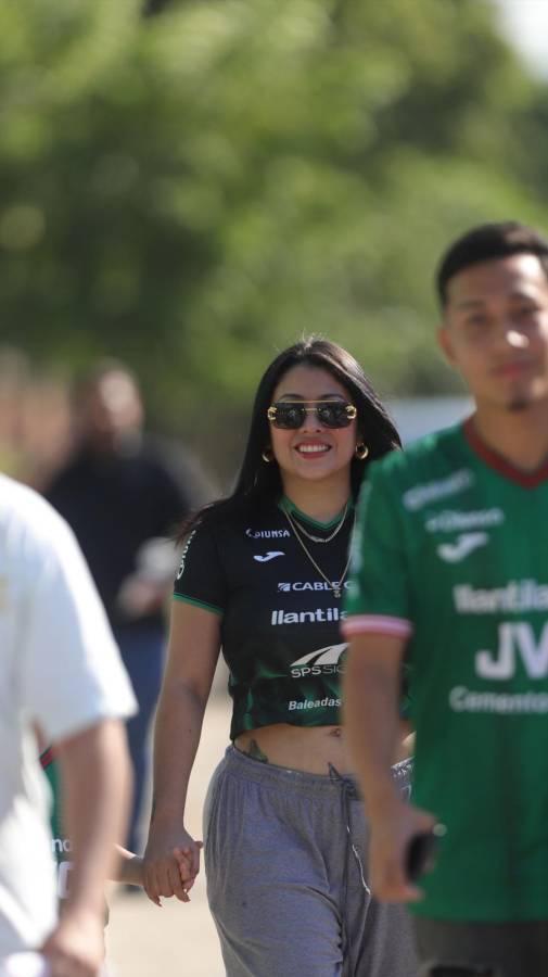 ¿Quién es la chica que robó suspiros en el Marathón vs Motagua? Así recibieron a la Tota Medina en la Cueva del Monstruo