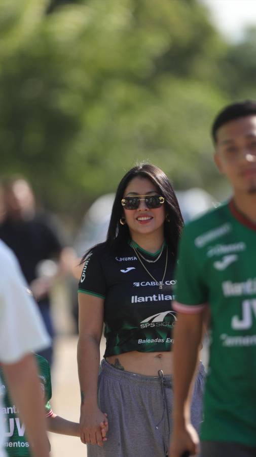 ¿Quién es la chica que robó suspiros en el Marathón vs Motagua? Así recibieron a la Tota Medina en la Cueva del Monstruo
