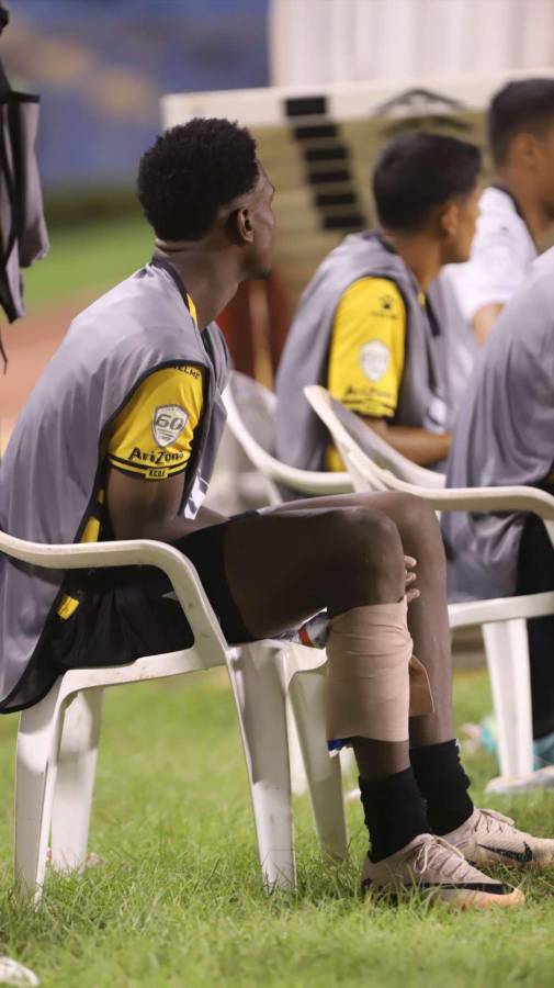 FOTOS: Dos exMotagua sorprenden, Real España sufre duro golpe, error infantil y el enojo que terminó en roja