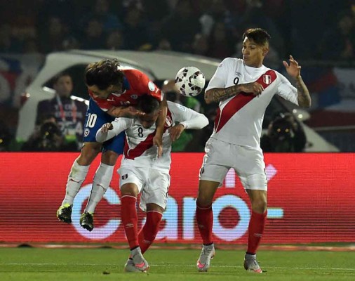 Chile venció 2-1 a Perú y pasa ala final de la Copa America 2015