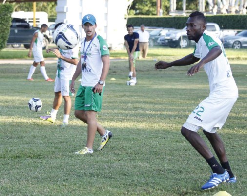 MERCADO: Georgie Welcome y otro hondureño se van al extranjero