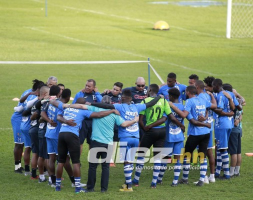 Bromas y alegría: Así fue el entreno de la Selección de Honduras antes de viajar a Barcelona