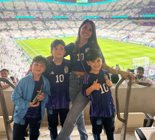 El dolor de los mexicanos y el festejo de Messi por el triunfo de Argentina en el Mundial; así fue captada Antonela Roccuzzo en el estadio