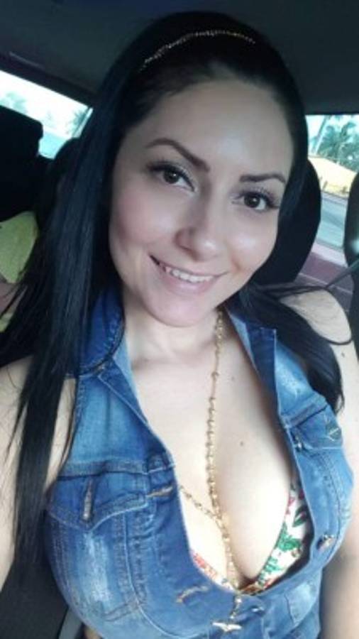 Las últimas fotos de Ariana Herchi que incendian las redes