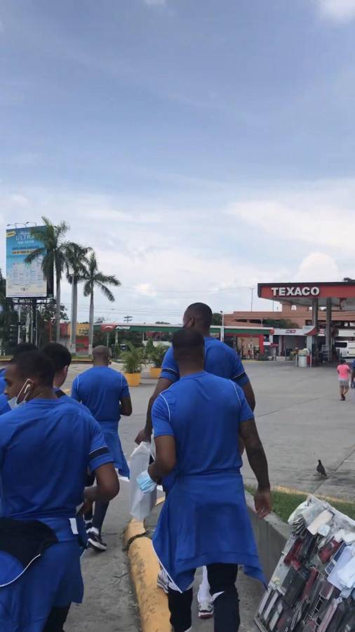 Fotos: Curazao se fue de compras tras llegar a San Pedro Sula mientras Honduras quedó ‘atrapado’ en la isla caribeña