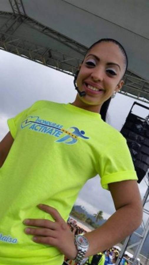 Izza Alfaro la espectacular reina de la zumba en Honduras