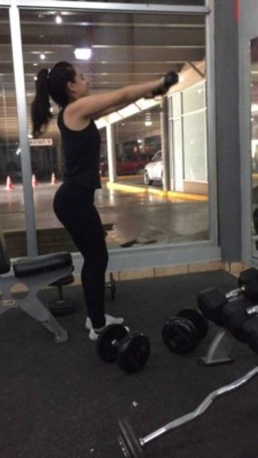 Ella es Astrid Arriaga, la encantadora chica fitness de Honduras