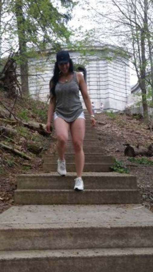 ¿Qué fue de Mabiza Caravante, la sexy modelo y bella aficionada de Real España?