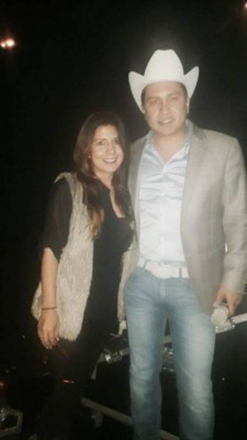 Ella es María José, la futura esposa del cubano del Marathón Yaudel Lahera