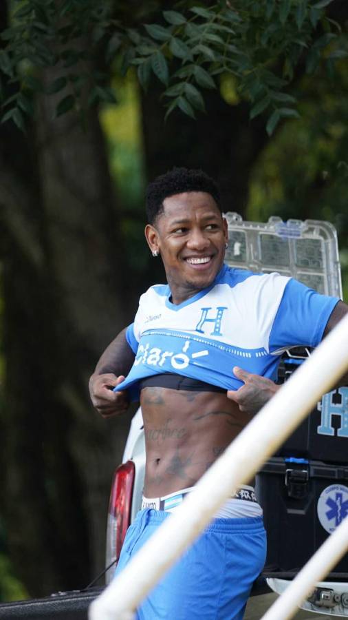 El 'desnudo' del Romántico Quioto, el gesto de Luis Palma y el legionario que se bajó del avión directo a entrenar