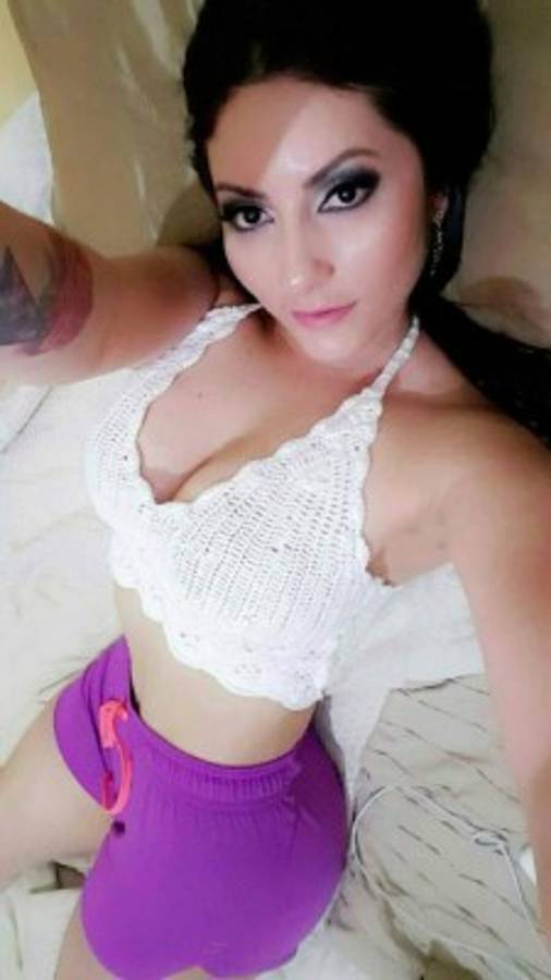¡Al desnudo! Las fotos más atrevidas de la sexy Ariana Herchi