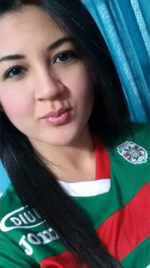 El Marathón no solo es líder en la liga, también en aficionadas preciosas