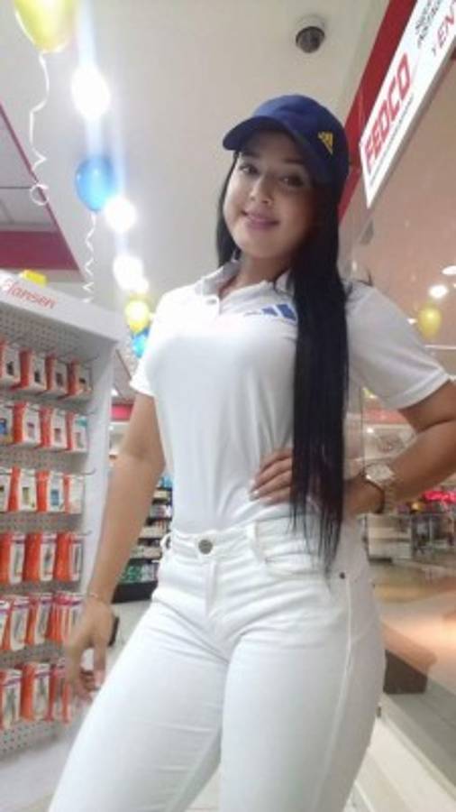 El 'bikinazo' de Jeimi González, la modelo hondureña fanática del Marathón