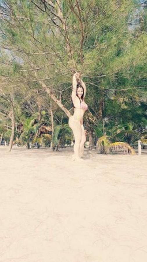 ¡Más linda que nunca! Ariana Herchi sigue disfrutando de su verano