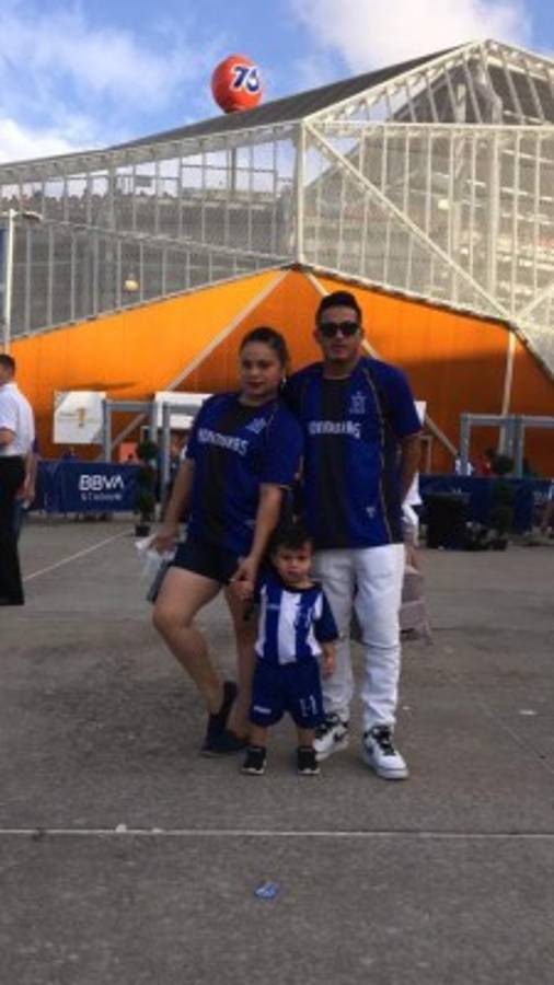 Esposa de Emilio Izaguirre deslumbra en juego de Honduras ante Curazao por la Copa Oro 2019
