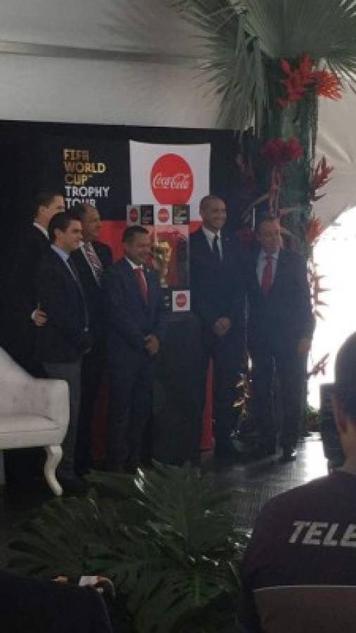COBERTURA ESPECIAL: Costa Rica recibió a la Copa del Mundo y a Trezeguet
