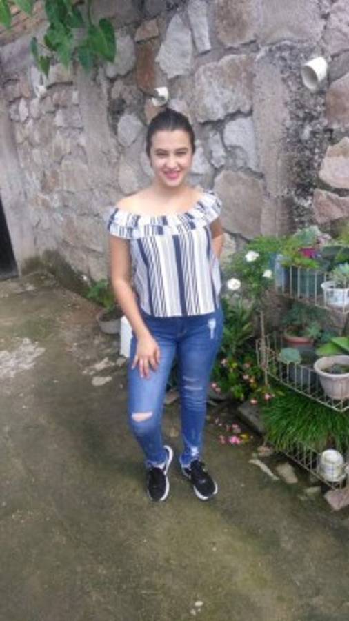 Las bellas novias y esposas de los jugadores del Real España y Olimpia