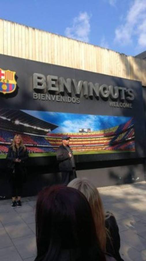 Ambientazo: Hondureños presentes en el Camp Nou para el Barcelona contra Real Madrid