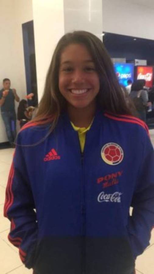 Elexa Bahr llega a Honduras para vacacionar... así luce la hermosa futbolista catracha