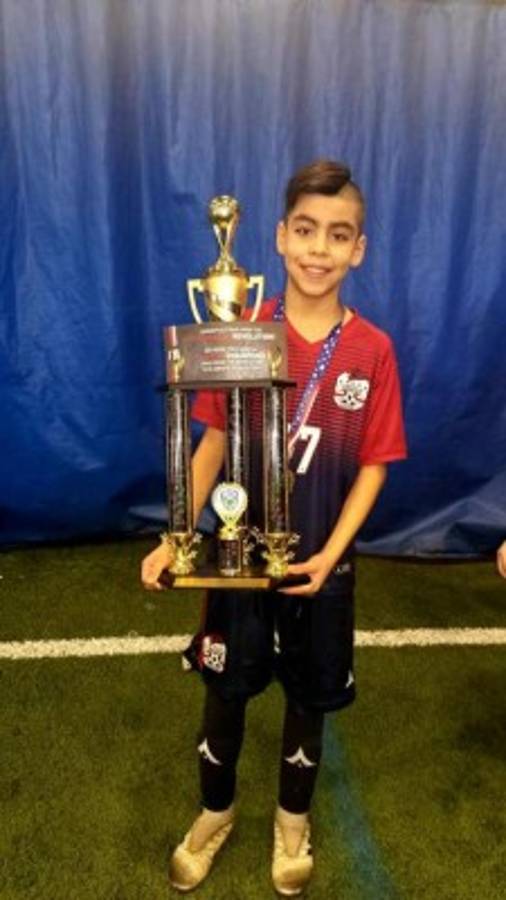 Los dos jóvenes hondureños que se forman en la academia del Liverpool