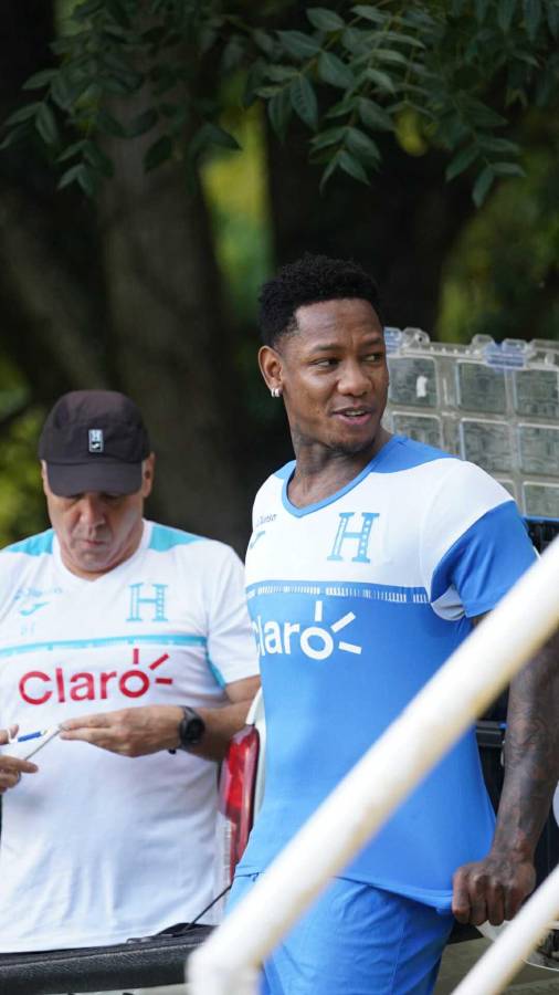 El 'desnudo' del Romántico Quioto, el gesto de Luis Palma y el legionario que se bajó del avión directo a entrenar