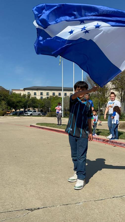 Locura total por Honduras: afición catracha se hace sentir en Frisco desde temprano previo al duelo contra Costa Rica