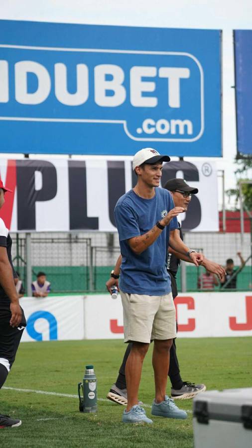 La chica de blanco que eclipsó a todos, el cevichito caro, pero rico, y el jugador que sorprendió al Marathón