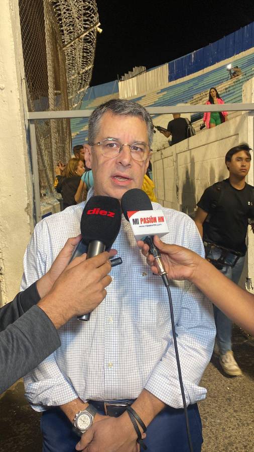 La charla de Rueda con Luis Palma y David Ruiz cambia de “look”: El último entrenamiento de Honduras de cara al choque con México