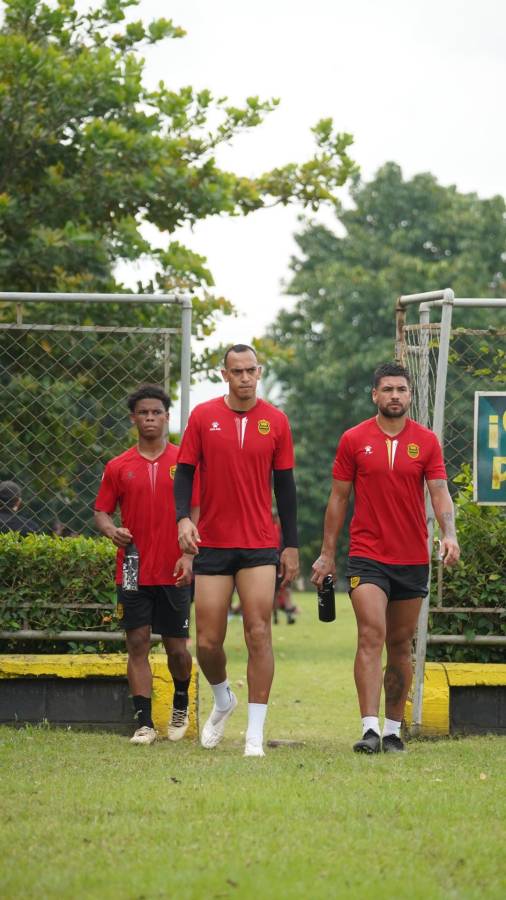 Real España vivió un día especial y pensando en Motagua: sorpresas y gran ambiente