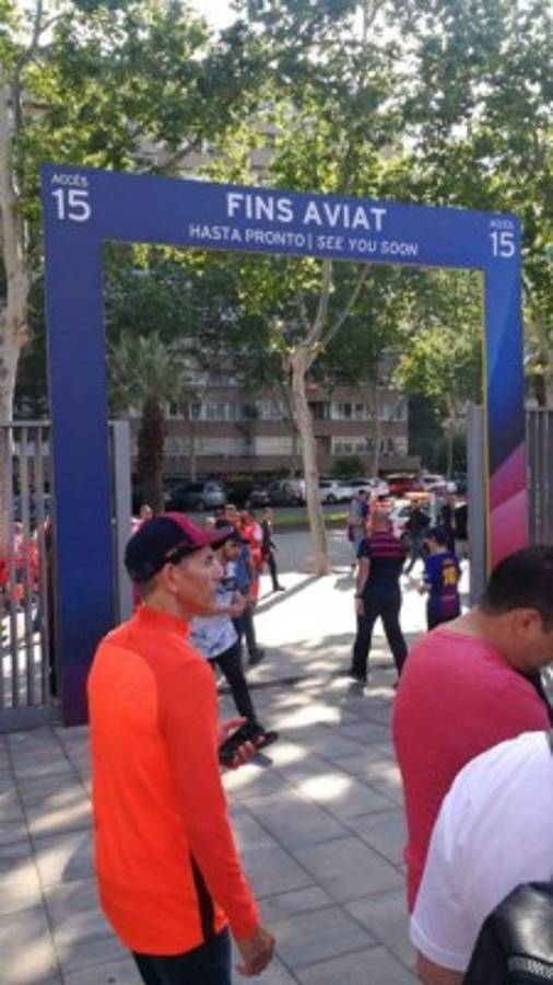 Ambientazo: Hondureños presentes en el Camp Nou para el Barcelona contra Real Madrid