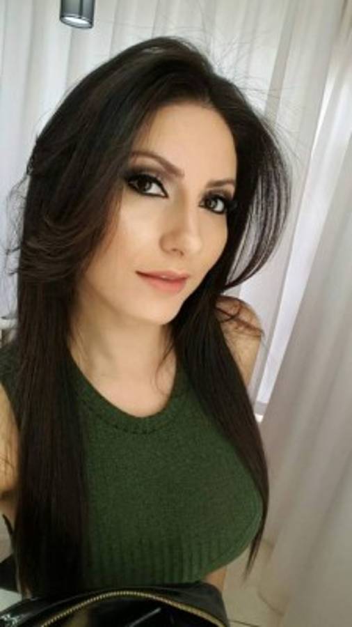 Así es Ariana Herchi, la escultural hondureña que fichó Marathón