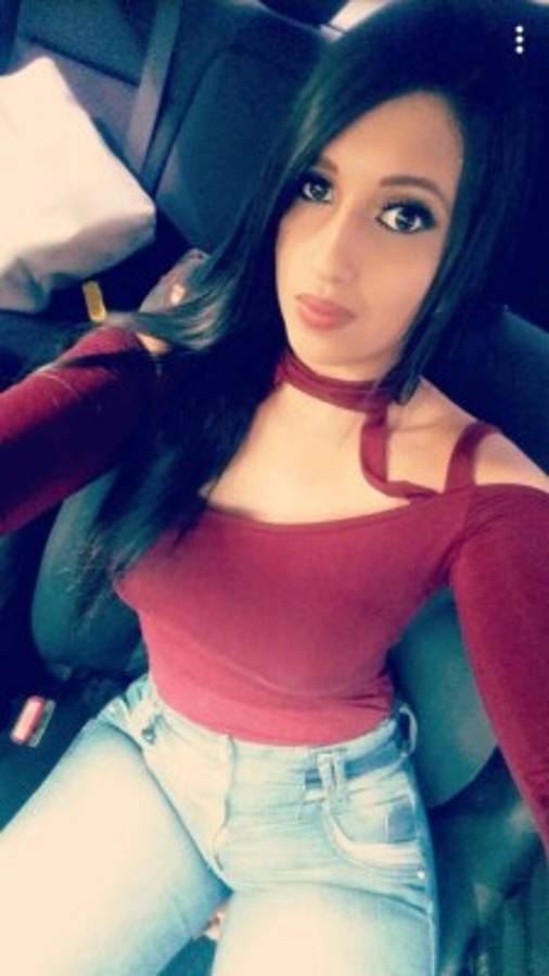 Jasmine Ortiz, la bella aficionada del Real España que levanta suspiros en los estadios