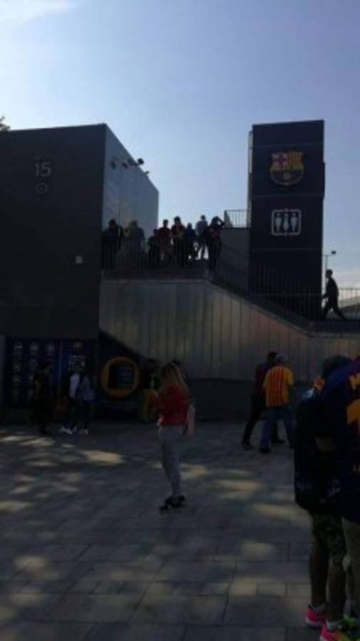 Ambientazo: Hondureños presentes en el Camp Nou para el Barcelona contra Real Madrid
