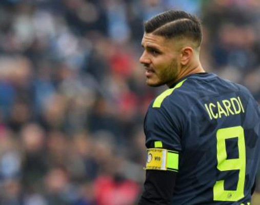 Los delanteros que tiene en agenda el Real Madrid para enero, según AS