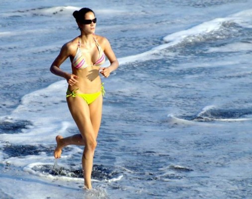 Laura Molina, la despampanante voleibolista salvadoreña que deslumbra con su belleza