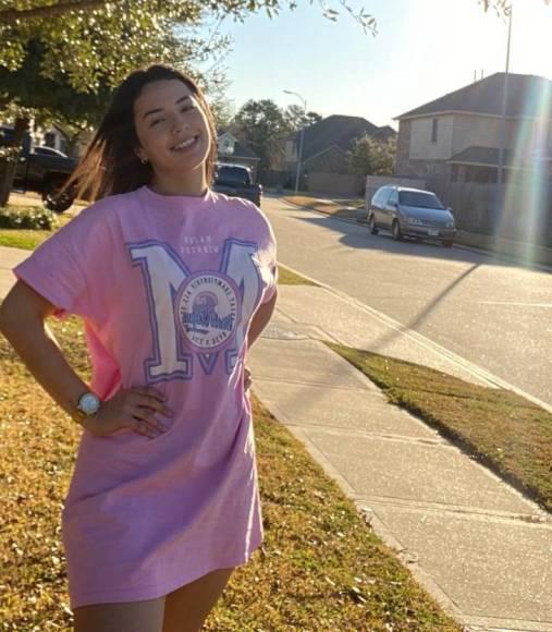 También juega al fútbol: Así es Daniella Zavala, la hermosa sampedrana que conquistó a nuevo legionario hondureño