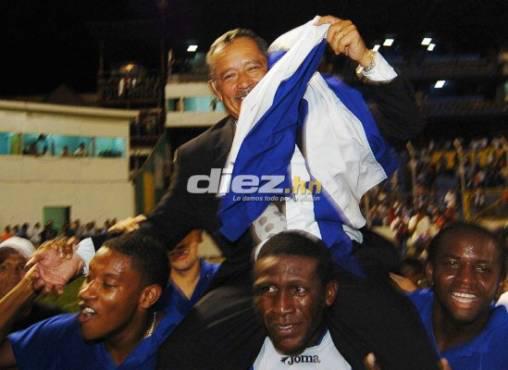 Hendry Thomas y su nueva etapa como dirigente: Jugadores que recomendaría a Inglaterra, Sudáfrica 2010 y el golpe que le dejó el fútbol