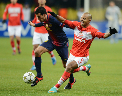 El Barcelona vence al Spartak en Moscú y se clasifica para octavos