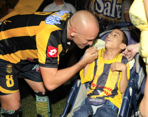 El día más feliz de Bryan Rosales.