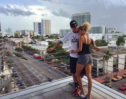 Ella es Rose Bertram, la sexy novia del holandés Gregory van der Wiel