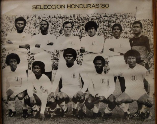 FOTOS: Así ha sido la evolución de la camiseta de Honduras desde 1970